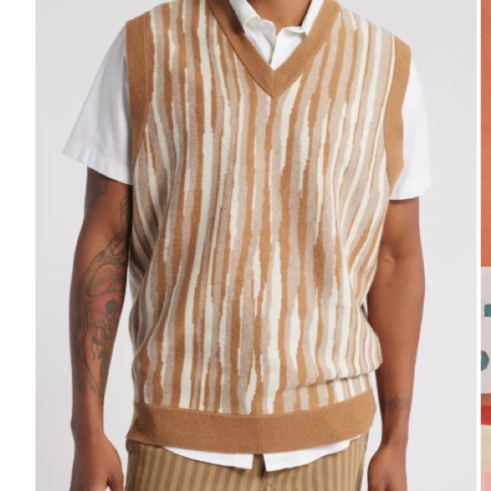 Classic Tan and White V-Neck Sweater Vest - 90s vest Nordstrom